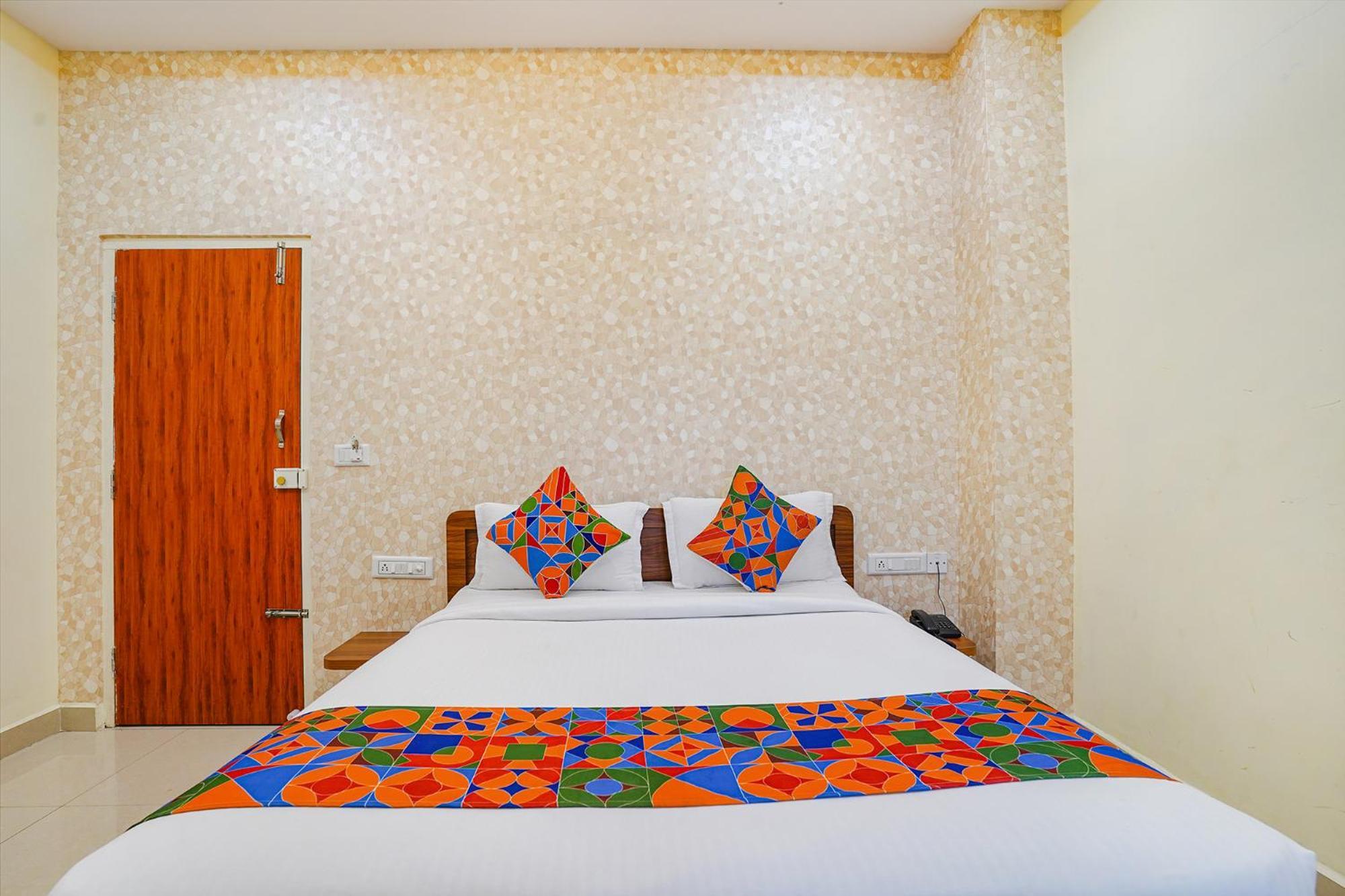 Fabhotel Partha Residency - Nr Iskcon Kr Puram Bangalore Esterno foto